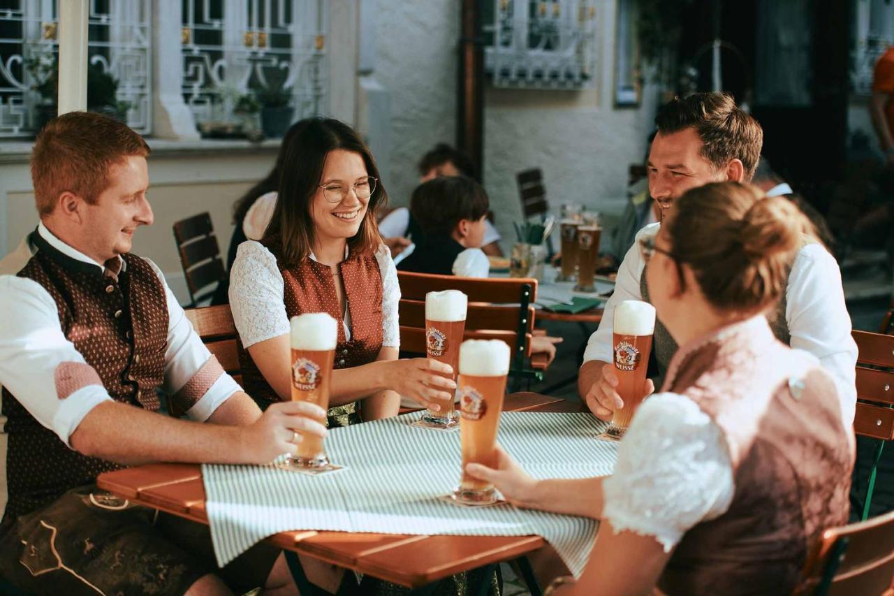 Brauereigasthof Zum Kuchlbauer Hotel Abensberg Bagian luar foto